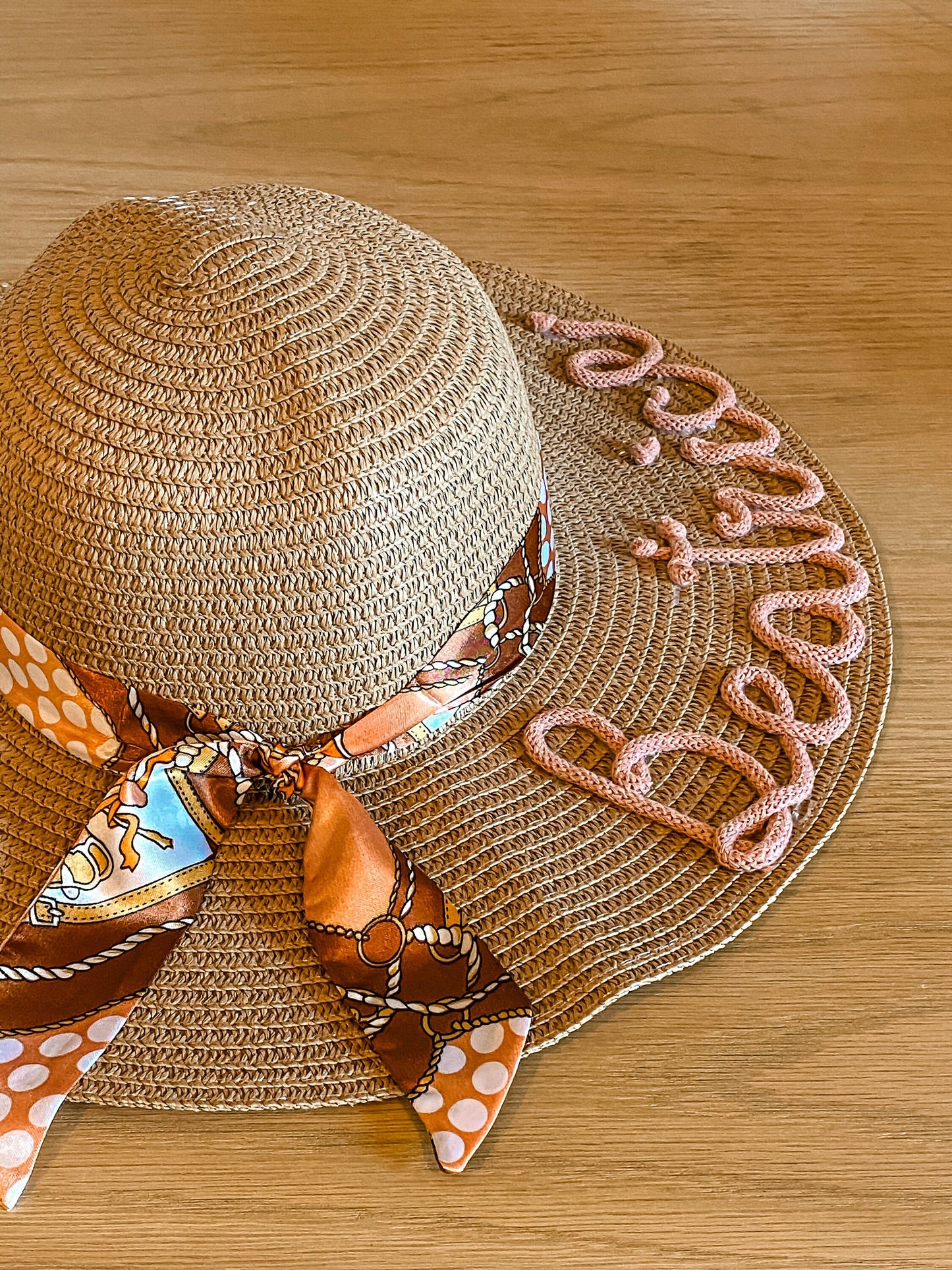 Cappello di Paglia con Nome e Foulard