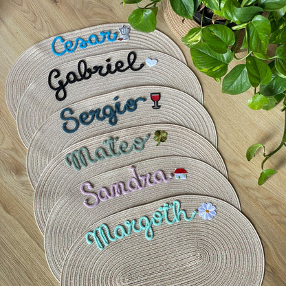 Tovaglietta Ovale Personalizzata con Nome e Decorazione