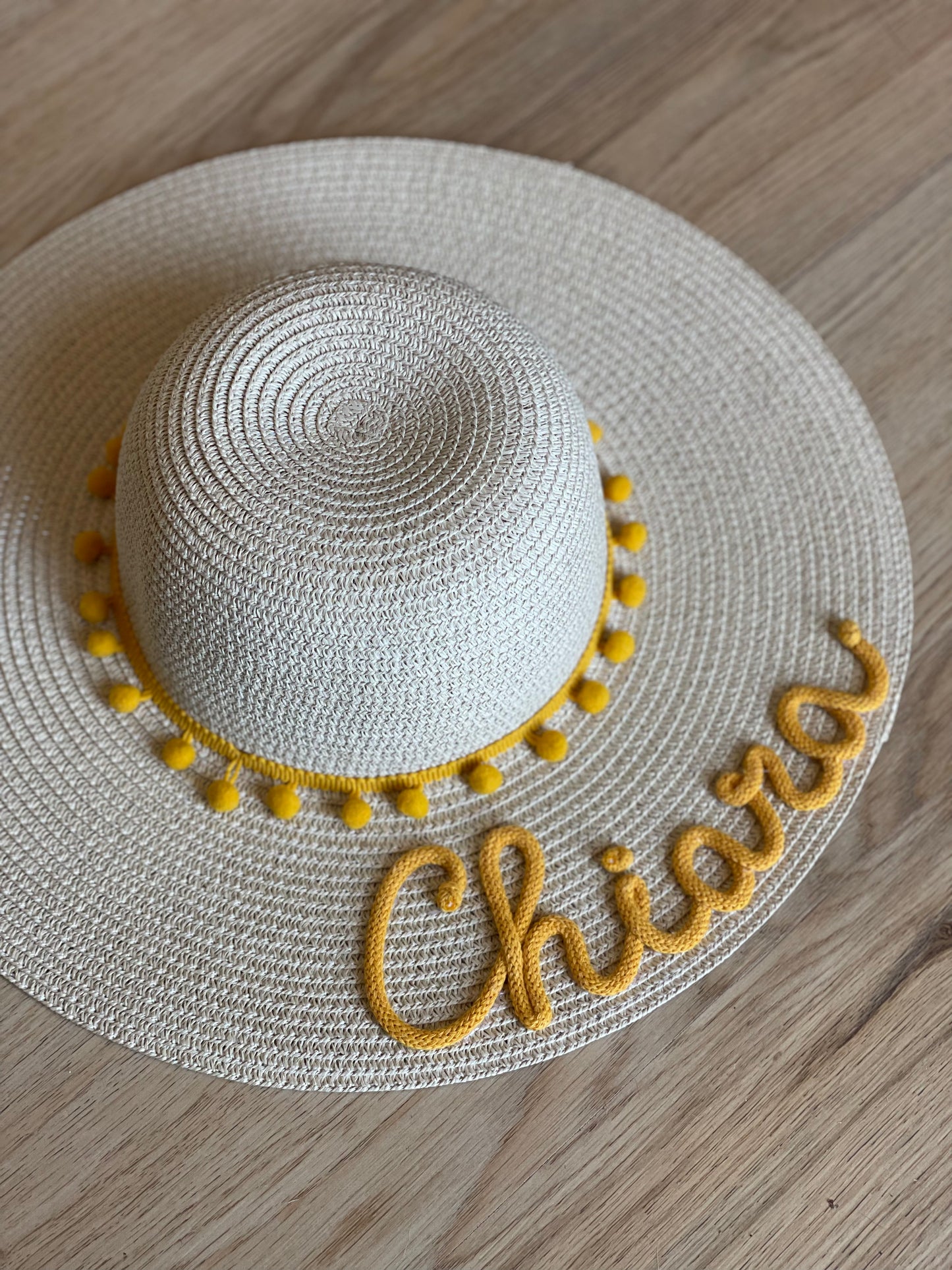 Cappello di Paglia con Nome e Pompon