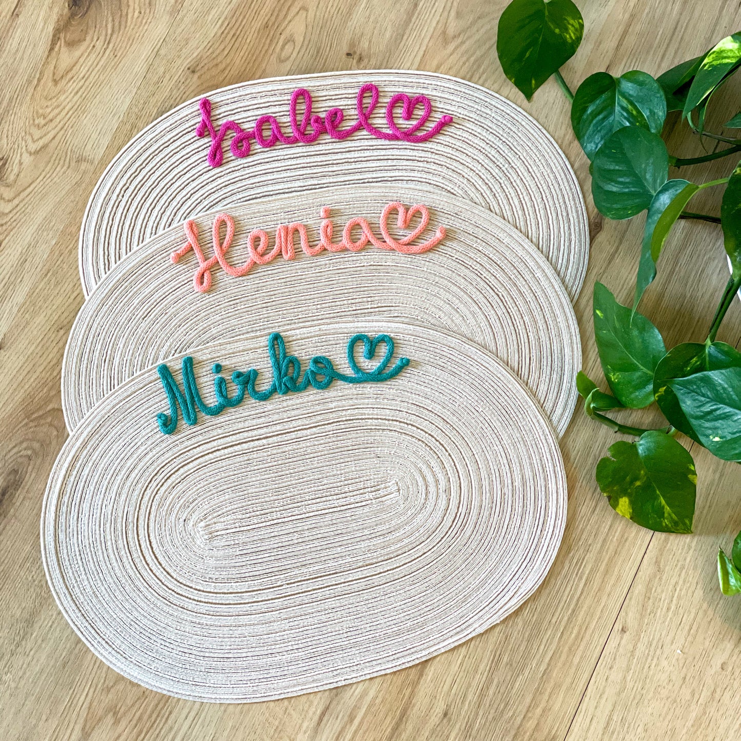 Tovaglietta Ovale Personalizzata con Nome e Decorazione