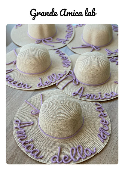 cappelli con scritta amica della sposa