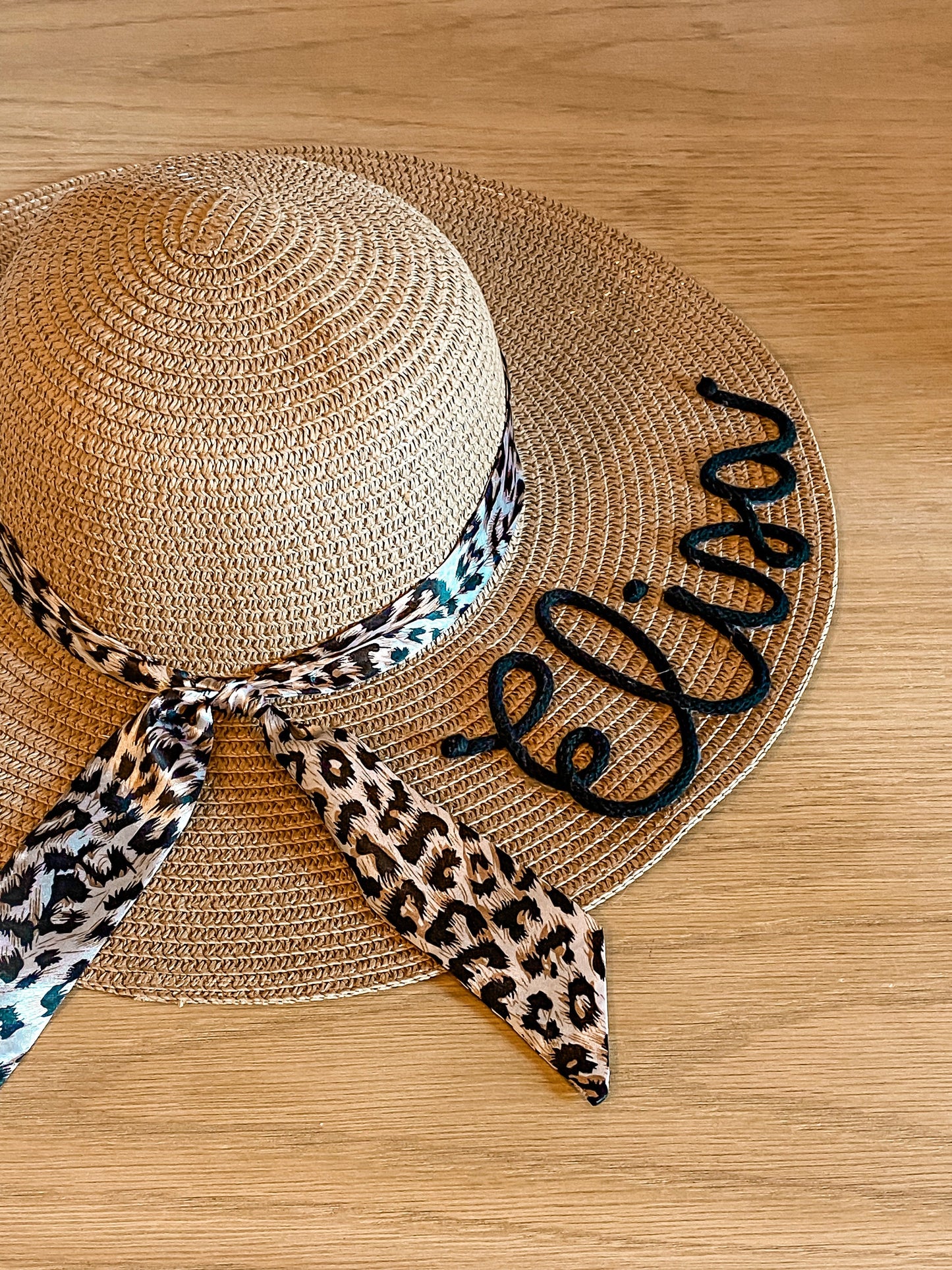 Cappello di Paglia con Nome e Foulard