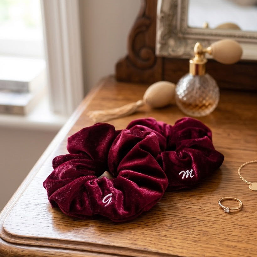Scrunchies in velluto personalizzati